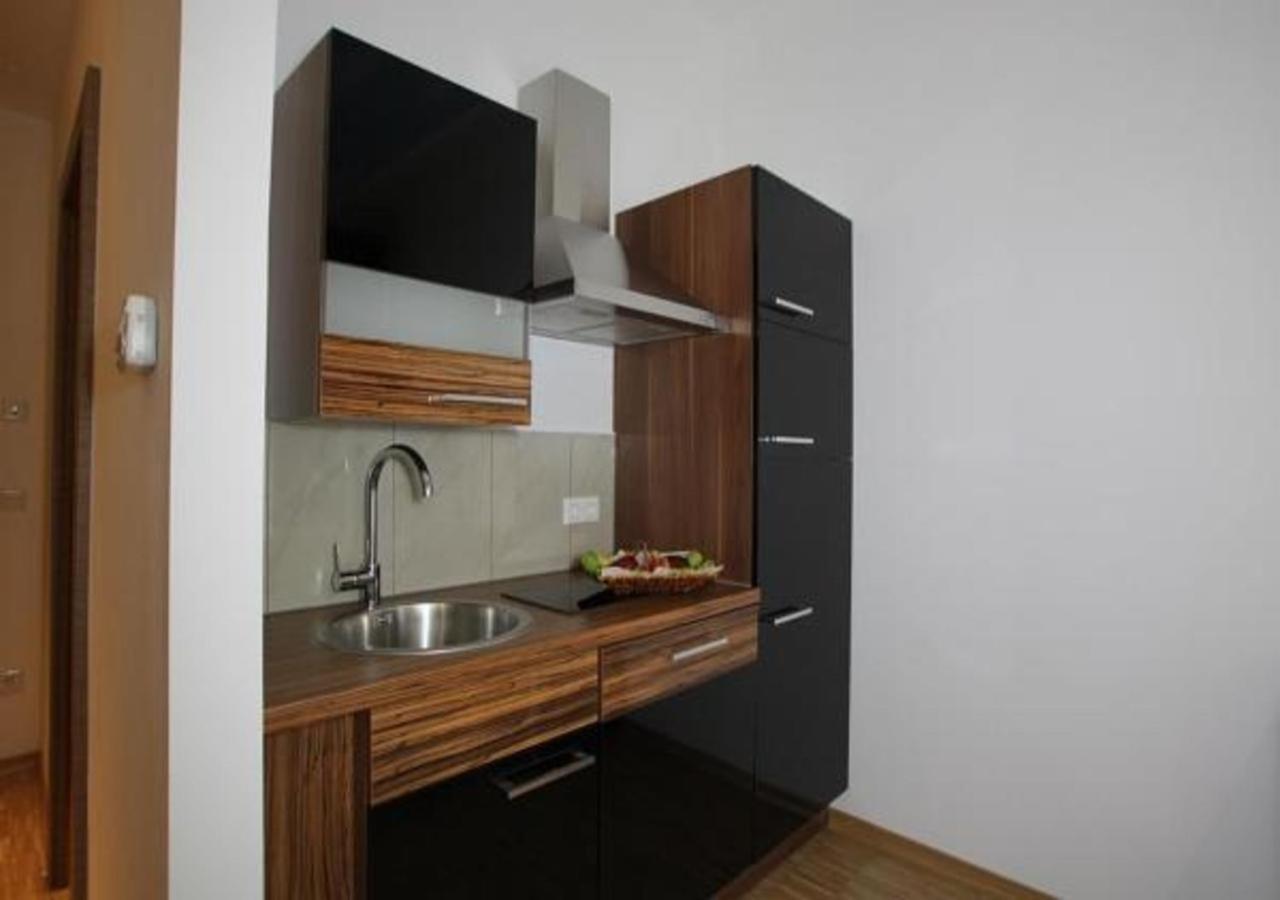 Hotel Kavun Мюнхен Екстериор снимка